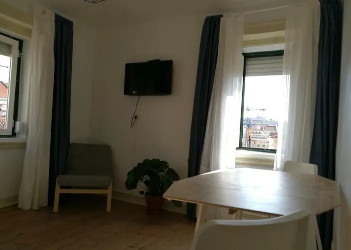 Pretty Views Apartment *